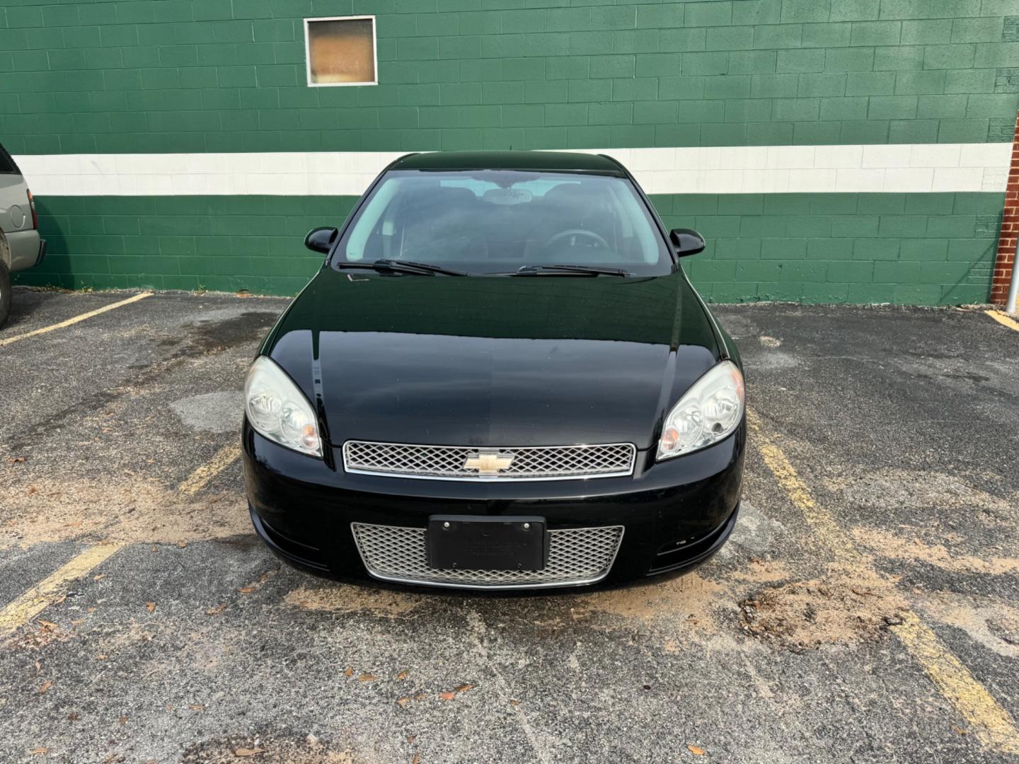 2015 BLACK Chevrolet Impala Limited LS (2G1WA5E39F1) with an 3.6L V6 DOHC 16V FFV engine, 6-Speed Automatic transmission, located at 307 West Marshall Avenue, Longview, TX, 75601, (903) 753-3091, 32.500828, -94.742577 - Photo#3