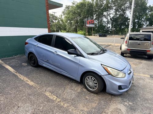 2014 Hyundai Accent GLS 4-Door