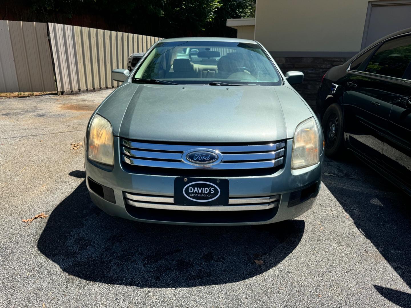 2006 GREEN Ford Fusion (3FAHP07ZX6R) , located at 307 West Marshall Avenue, Longview, TX, 75601, (903) 753-3091, 32.500828, -94.742577 - Photo#1