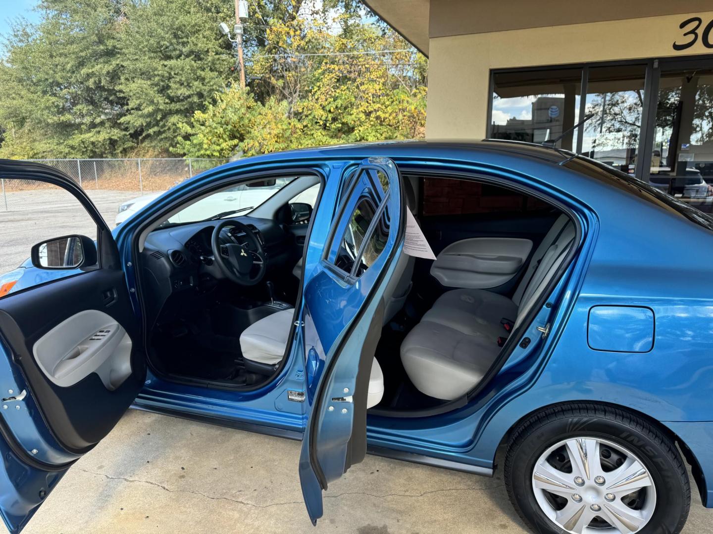 2019 BLUE Mitsubishi Mirage G4 ES 5M (ML32F3FJ6KH) with an 1.2L L3 DOHC engine, 5M transmission, located at 307 West Marshall Avenue, Longview, TX, 75601, (903) 753-3091, 32.500828, -94.742577 - Photo#4