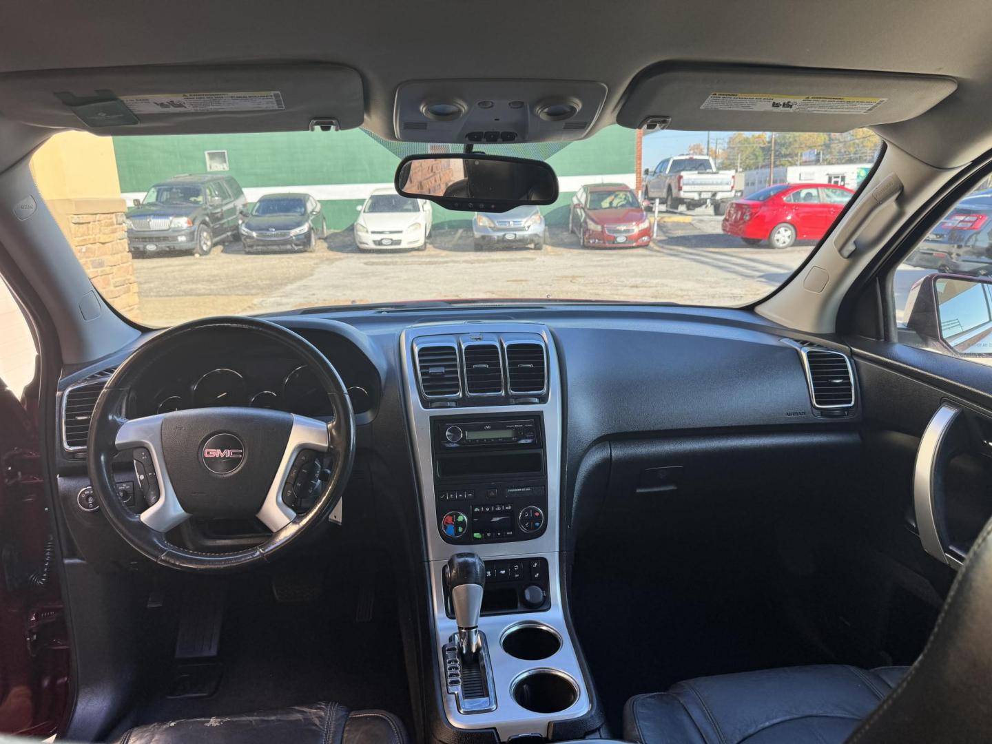 2011 MAROON GMC Acadia SLT-1 AWD (1GKKVRED5BJ) with an 3.6L V6 DOHC 24V engine, 6-Speed Automatic transmission, located at 307 West Marshall Avenue, Longview, TX, 75601, (903) 753-3091, 32.500828, -94.742577 - Photo#6