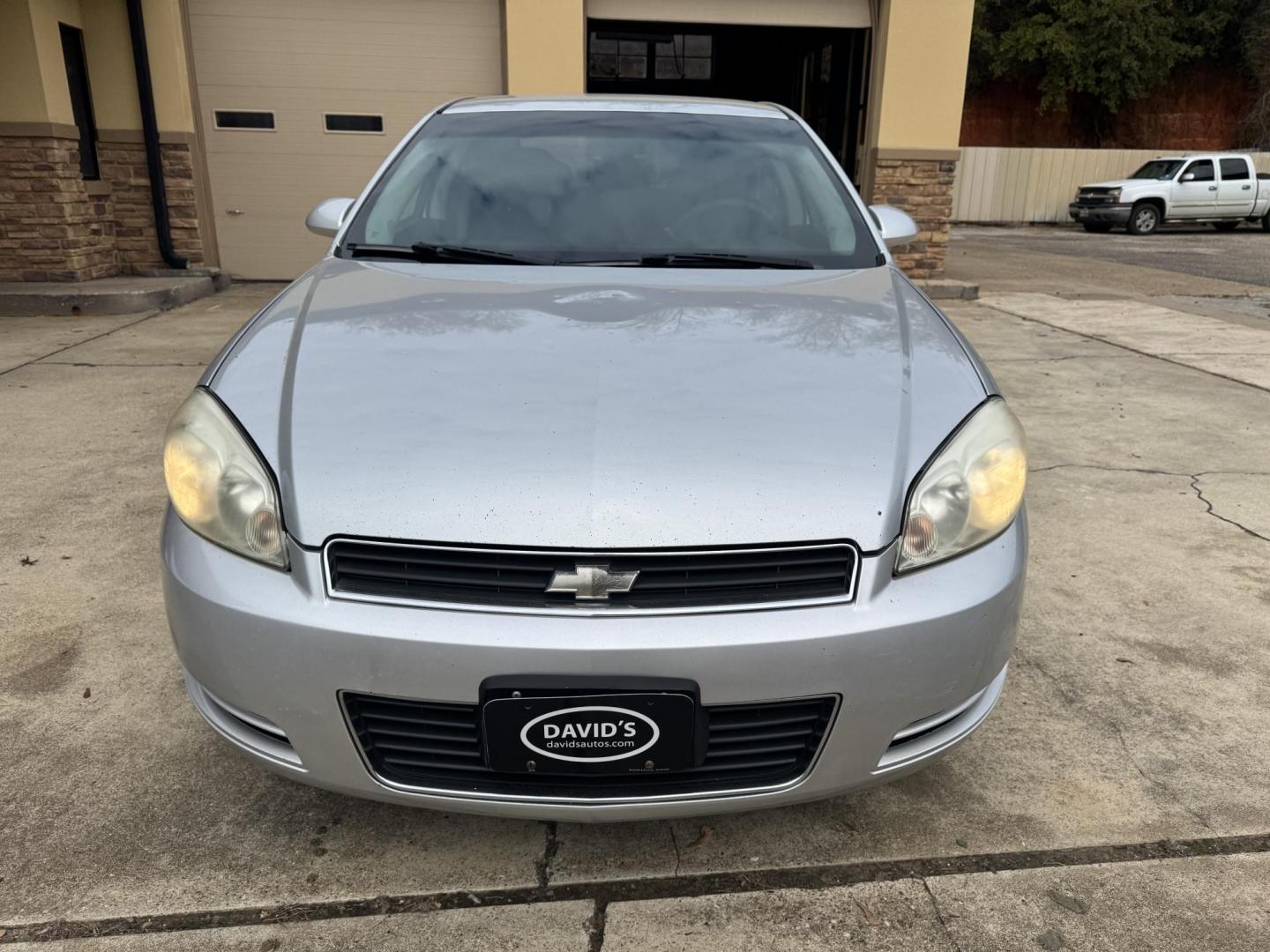 2011 SILVER Chevrolet Impala LS (2G1WF5EK5B1) with an 3.5L V6 OHV 16V FFV engine, 4-Speed Automatic transmission, located at 307 West Marshall Avenue, Longview, TX, 75601, (903) 753-3091, 32.500828, -94.742577 - Photo#0