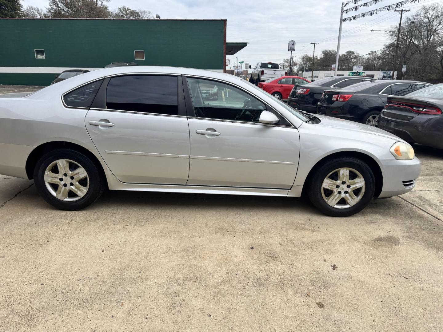 2011 SILVER Chevrolet Impala LS (2G1WF5EK5B1) with an 3.5L V6 OHV 16V FFV engine, 4-Speed Automatic transmission, located at 307 West Marshall Avenue, Longview, TX, 75601, (903) 753-3091, 32.500828, -94.742577 - Photo#1